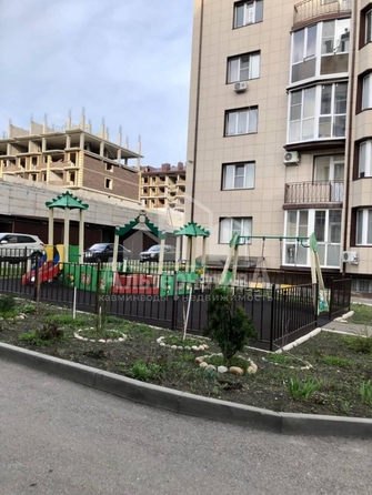 
  Продается 1-комн. квартира, 42 м², Кленовая роща ул
. Фото 2.