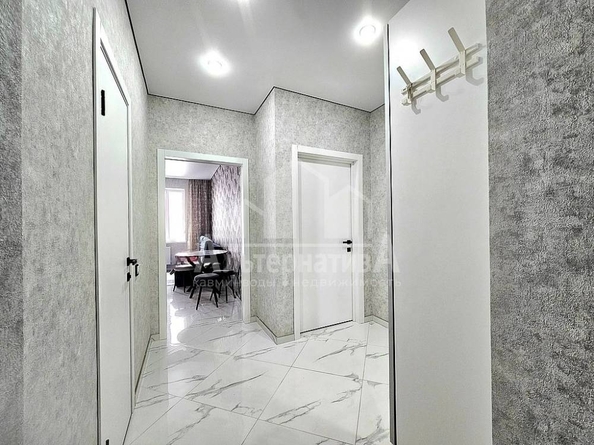 
  Продается 1-комн. квартира, 47.2 м², Замковая ул
. Фото 2.
