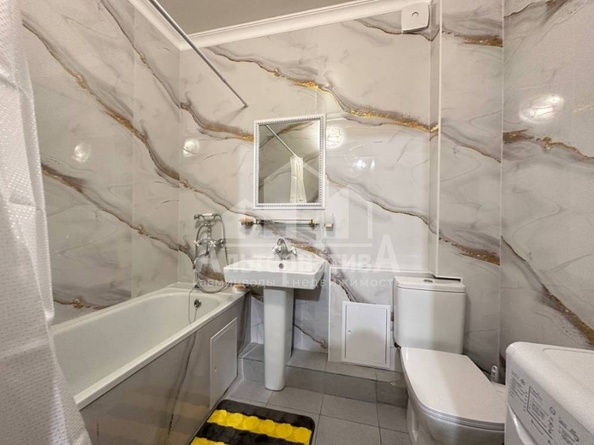 
  Продается 1-комн. квартира, 37 м², Набережная ул
. Фото 12.