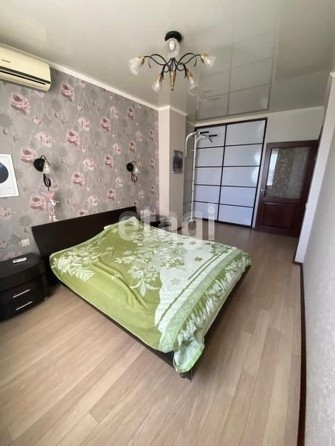 
   Продам 1-комнатную, 65 м², Комарова б-р, 12/1

. Фото 11.