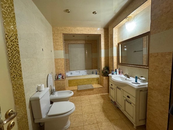 
  Продается 4-комн. квартира 154.4 м². Фото 9.