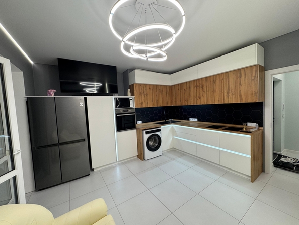 
  Продается 3-комн. квартира 77 м². Фото 1.