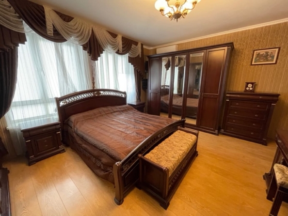 
  Продается 4-комн. квартира 143 м². Фото 3.