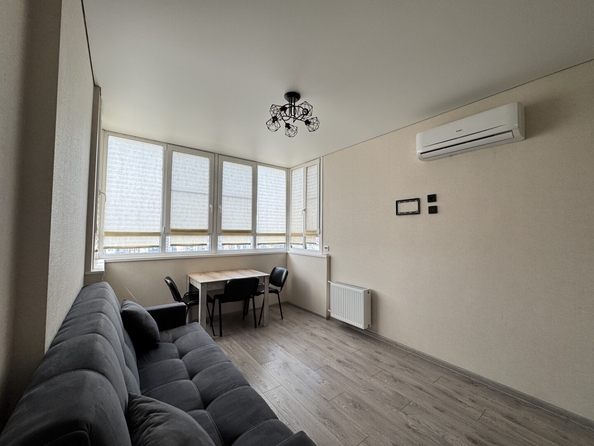 
  Продается 1-комн. квартира 35.8 м², в ЖК Западные Аллеи, литера 4.2. Фото 1.