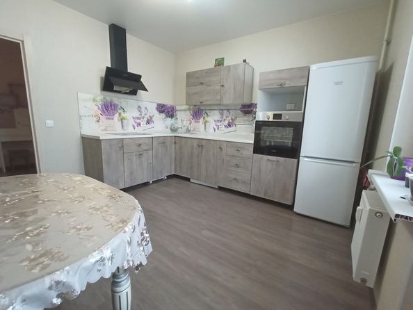 
  Продается 2-комн. квартира 65 м². Фото 1.