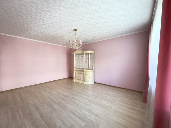 
  Продается 2-комн. квартира 79.7 м². Фото 2.