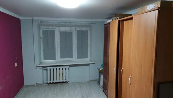 
   Продам 1-комнатную, 31 м², Стачки пр-кт, д 193

. Фото 3.