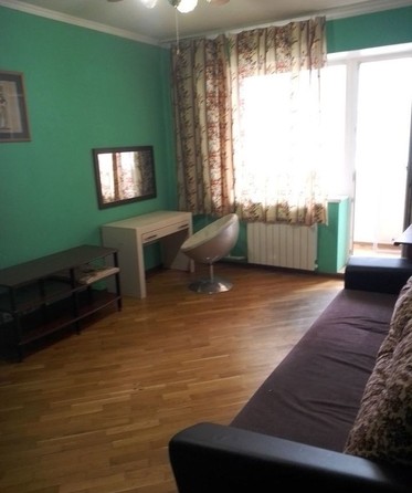 
   Продам 1-комнатную, 37.5 м², Днепровский пер, 122

. Фото 7.