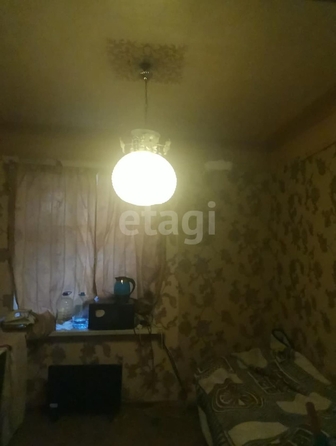 
   Продам 4-комнатную, 60 м², Темерницкая ул, 21/29

. Фото 4.