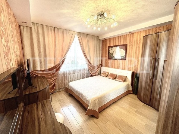 
   Продам 1-комнатную, 52 м², Днепровский пер, 120Д

. Фото 10.