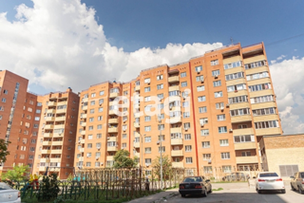 
   Продам 1-комнатную, 35.4 м², Лелюшенко ул, 15А

. Фото 1.