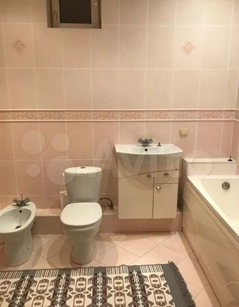 
   Продам 5-комнатную, 145 м², Кирова ул

. Фото 2.