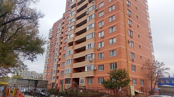 
   Продам 2-комнатную, 54 м², Шмидта ул, 101

. Фото 2.