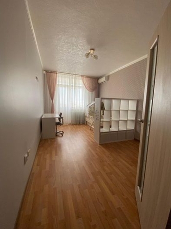 
   Продам 3-комнатную, 88 м², Комарова ул, 101/26

. Фото 2.