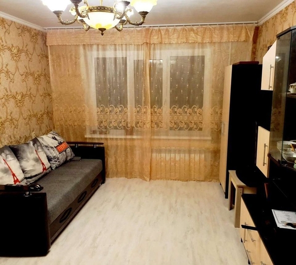 
   Продам 2-комнатную, 54 м², Вятская ул, 104

. Фото 7.