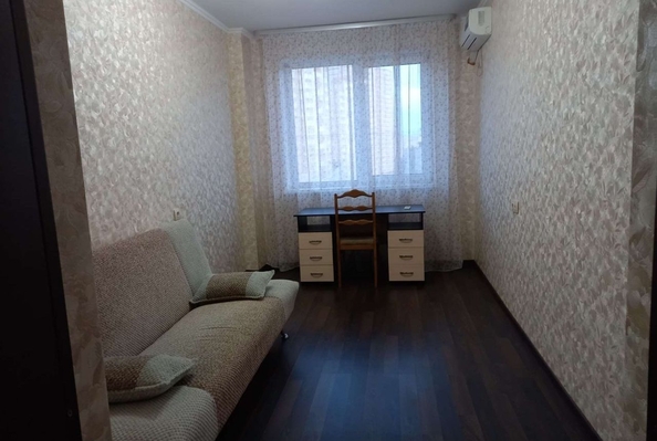 
   Продам 3-комнатную, 98.2 м², Королева пл, 2/3

. Фото 4.