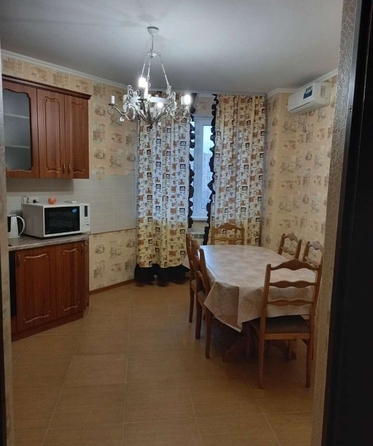 
   Продам 3-комнатную, 98.2 м², Королева пл, 2/3

. Фото 8.