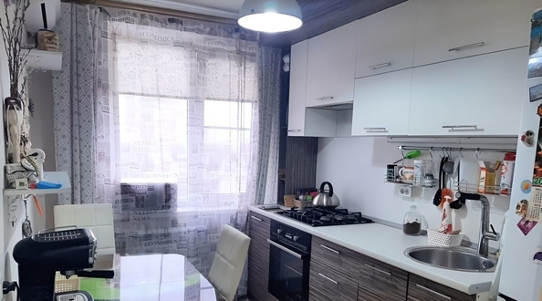 
   Продам 2-комнатную, 43 м², Добровольского пл, 5

. Фото 8.