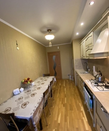 
   Продам 3-комнатную, 65 м², Космонавтов пл, 14/15

. Фото 9.