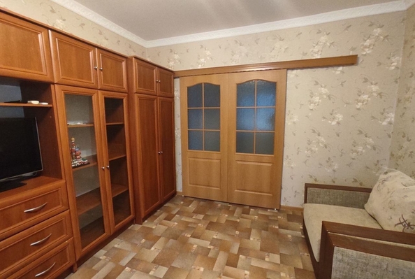 
   Продам 3-комнатную, 63 м², Вятская ул, 112

. Фото 6.