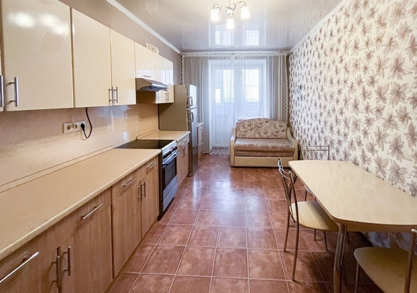 
   Продам 1-комнатную, 60 м², Королева пл, 25Г

. Фото 7.