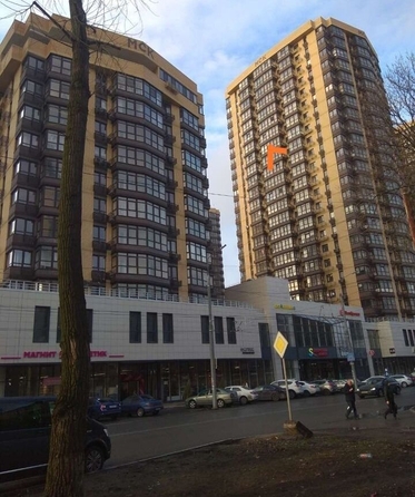 
   Продам 1-комнатную, 44.3 м², Ларина ул, 45А

. Фото 1.