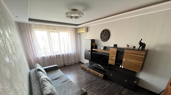 
   Продам 2-комнатную, 52 м², Комарова б-р, 11/3

. Фото 6.