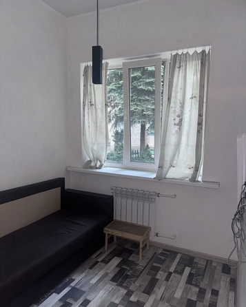 
   Продам 3-комнатную, 41 м², Мечникова ул, 120А

. Фото 4.