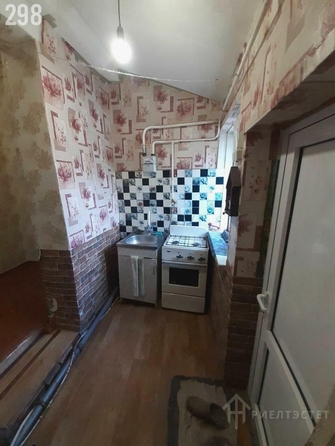 
   Продам 2-комнатную, 30 м², Народного Ополчения ул, 150

. Фото 2.