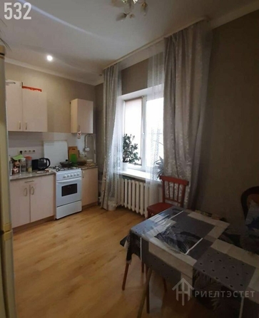 
   Продам 2-комнатную, 55 м², Мира ул, 2

. Фото 4.