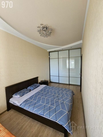 
   Продам 2-комнатную, 45 м², Кременчугская ул, 5

. Фото 3.