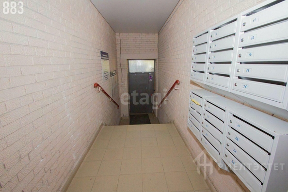 
   Продам 1-комнатную, 34 м², Вселенной ул, 2/1

. Фото 2.