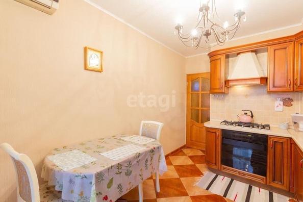 
   Продам 2-комнатную, 70 м², Миронова ул, 2Г

. Фото 8.