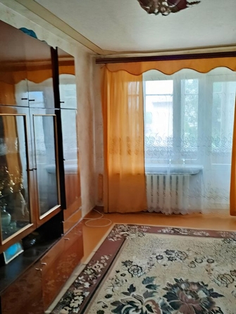 
   Продам 2-комнатную, 42 м², 

. Фото 4.