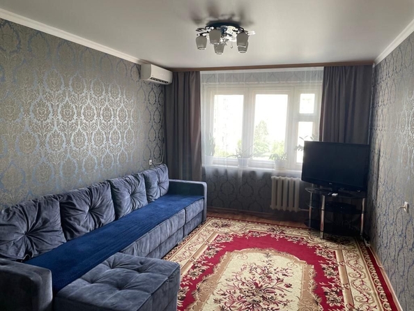 
   Продам 3-комнатную, 87 м², Думенко ул, 11Д

. Фото 2.