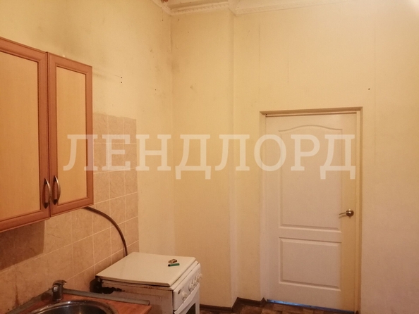 
   Продам 1-комнатную, 38.8 м², Лензаводская ул, 20/5

. Фото 2.