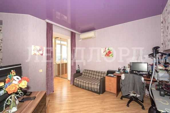 
   Продам 2-комнатную, 76.2 м², Малиновского ул, 74/68

. Фото 4.