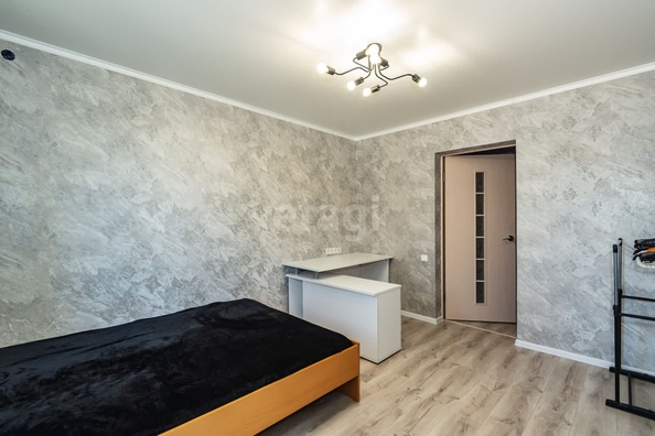 
   Продам 2-комнатную, 63.5 м², Рахманинова ул, 24/50

. Фото 2.