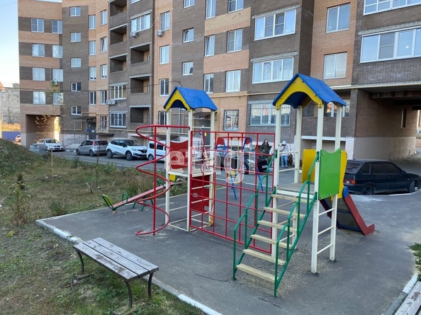 
   Продам 2-комнатную, 65 м², Вселенной ул, 2/1

. Фото 7.