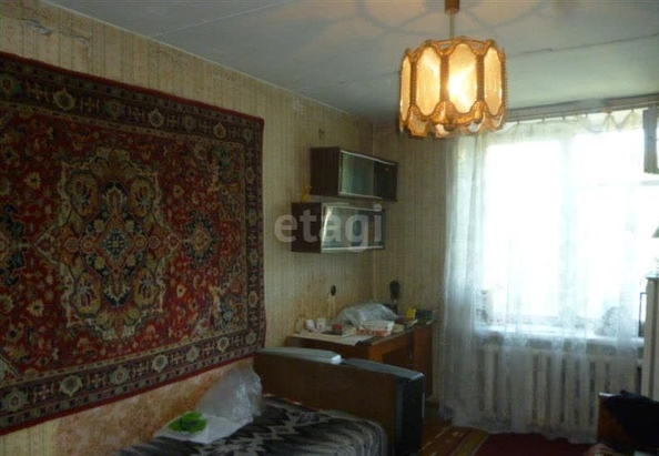 
   Продам 2-комнатную, 44.6 м², Новаторов ул, 12

. Фото 2.