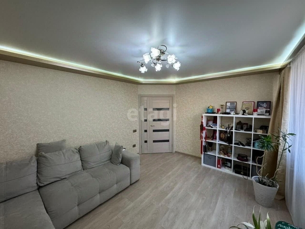 
   Продам 3-комнатную, 69.8 м², Платова б-р, 2

. Фото 4.