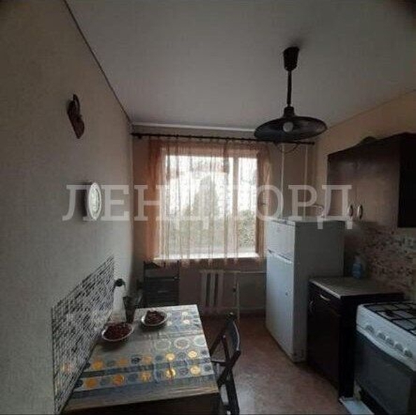 
   Продам 2-комнатную, 50.7 м², Комарова б-р, 15/1

. Фото 4.