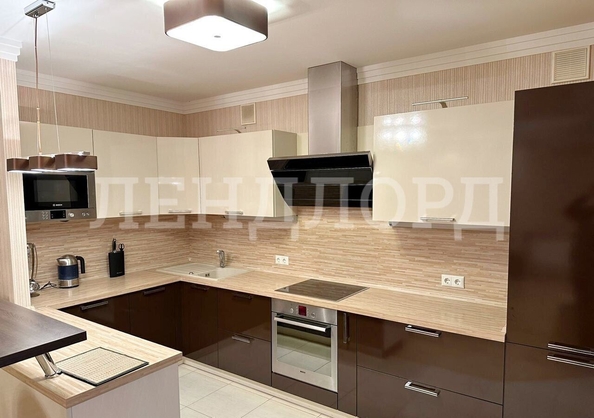 
   Продам 3-комнатную, 111 м², Волкова ул, 41/1

. Фото 9.