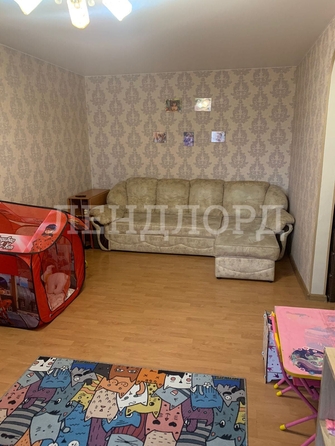 
   Продам 3-комнатную, 56.5 м², Комарова б-р, 8

. Фото 8.