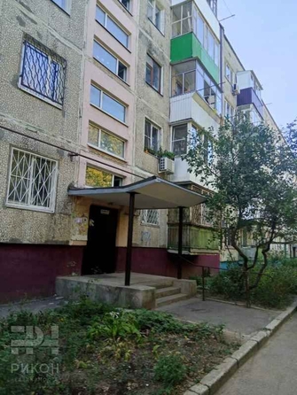 
   Продам 2-комнатную, 44 м², Стачки 1902 года пл, 217/1

. Фото 1.