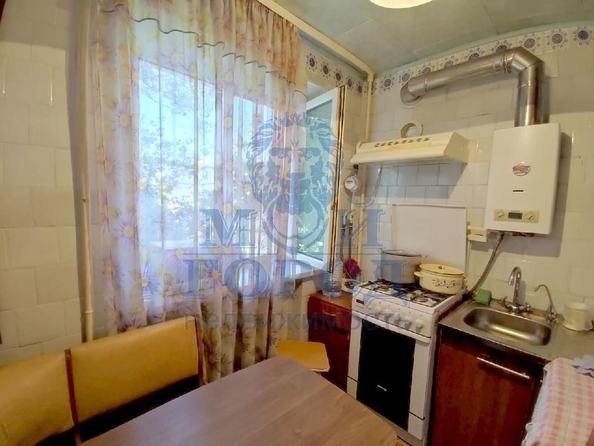 
   Продам 3-комнатную, 50 м², 0-я Линия (Труд тер. ДНТ) ул, 17

. Фото 2.