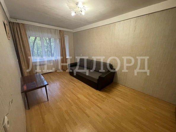 
   Продам 2-комнатную, 47 м², 

. Фото 6.