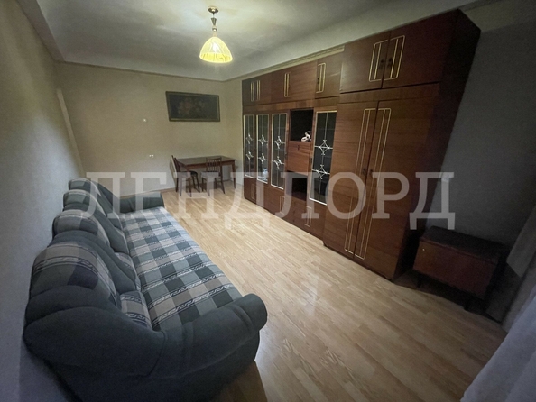 
   Продам 2-комнатную, 47 м², 

. Фото 7.