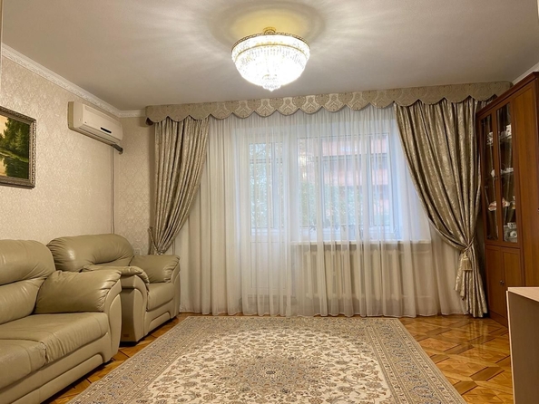 
   Продам 4-комнатную, 85 м², Орбитальная ул, 88/1

. Фото 8.