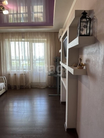 
   Продам 1-комнатную, 45 м², Комарова б-р, 16/5

. Фото 4.